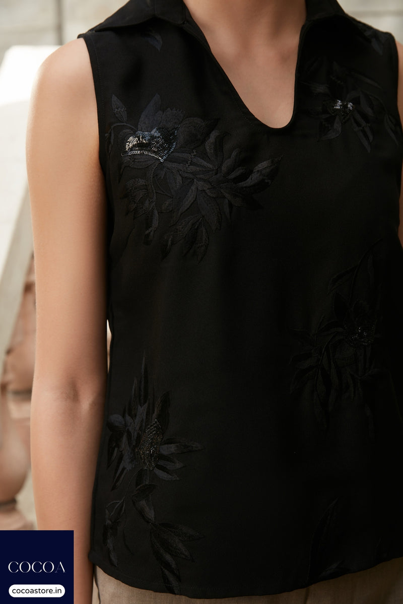 Mehak Bakshi in The Sizzle Hibiscus Top